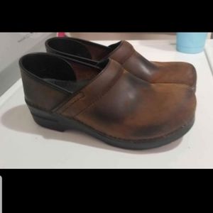 Dansko professional clogs size (40) 9 US